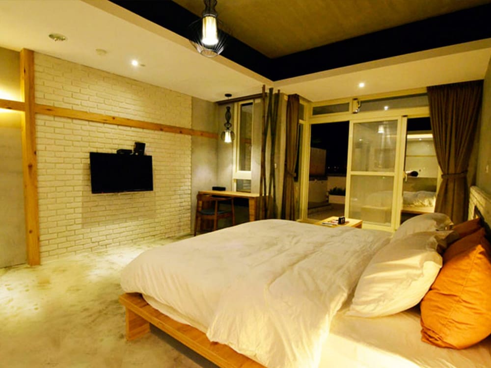Gallery Double Room, 1 Queen Bed, Non Smoking photo 2