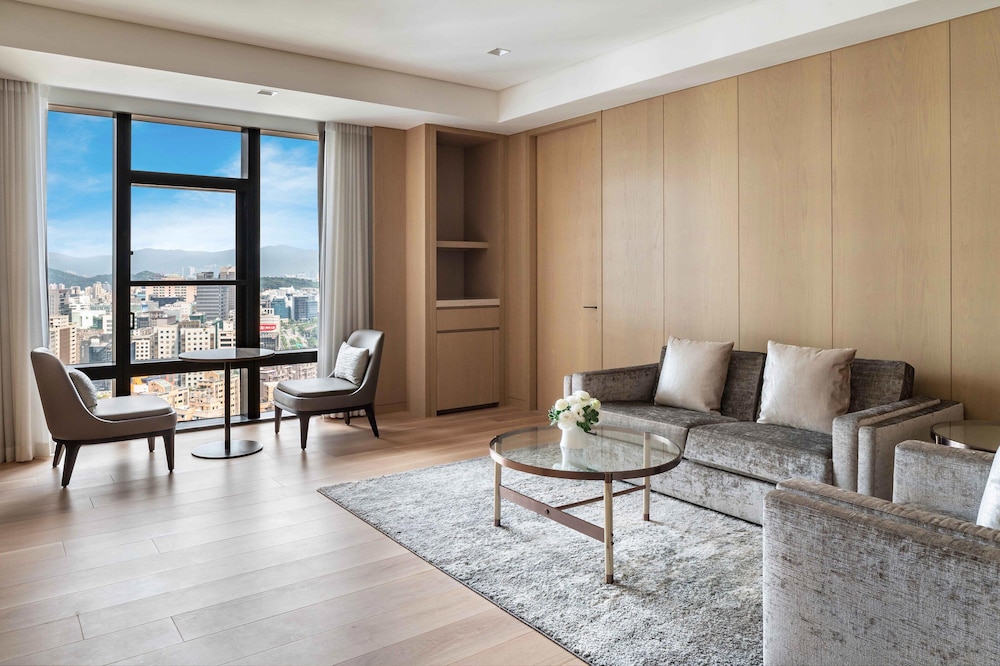 Executive Suite, 1 Bedroom photo 3