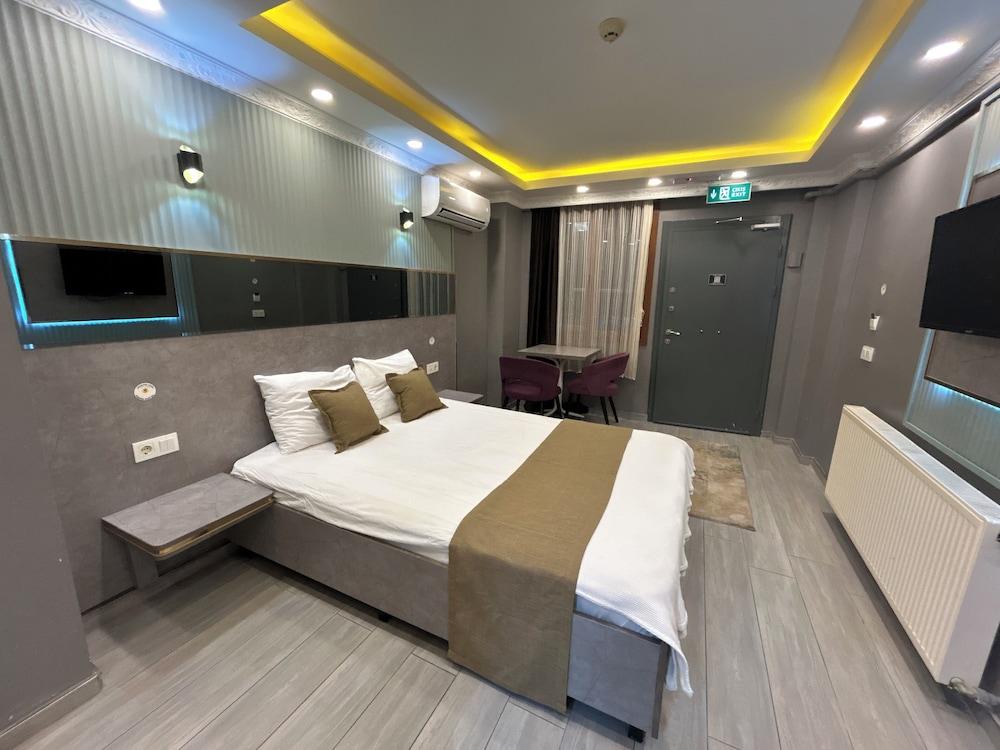 Economy Room photo 3