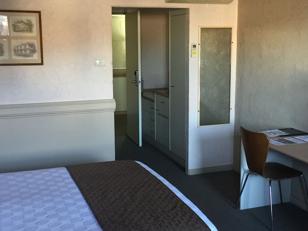 Supreme Room