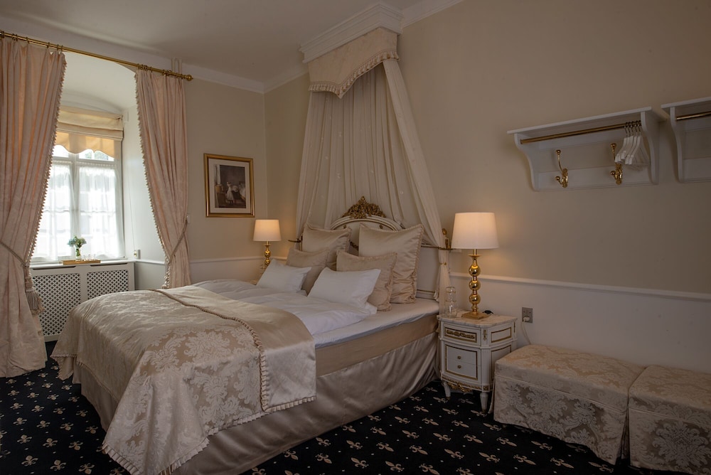 Royal Suite photo 1