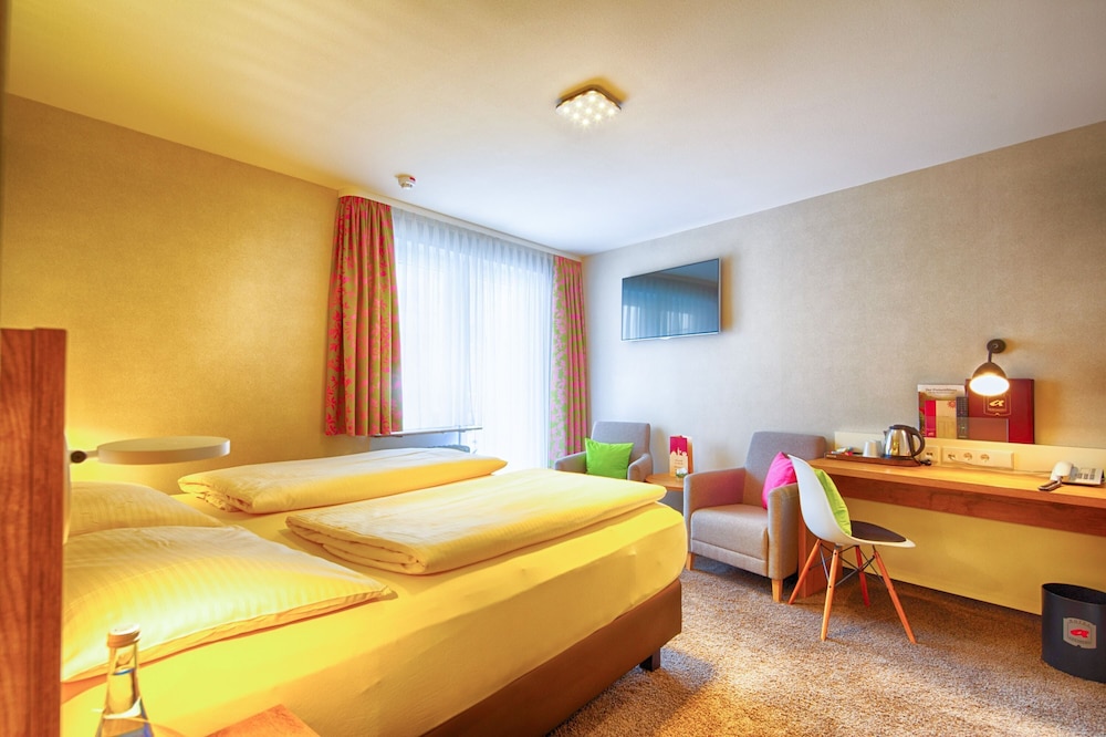 Classic Double Room, Balcony - Photo 1