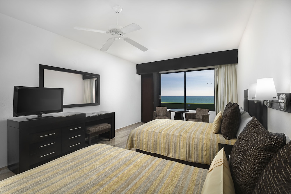 Ocean View Elite Golf Experience