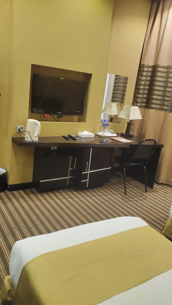 Standard Twin Room, City View photo 2