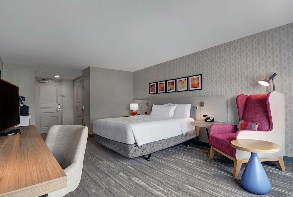 Room, 1 King Bed, Accessible - Photo 1