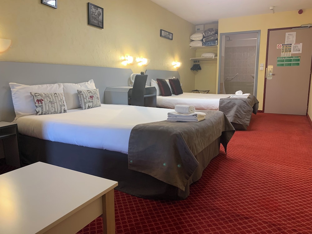 Quadruple Room photo 2