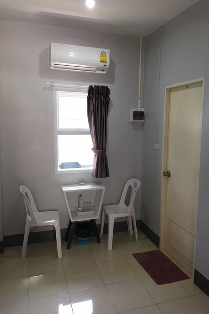 Standard Room photo 3