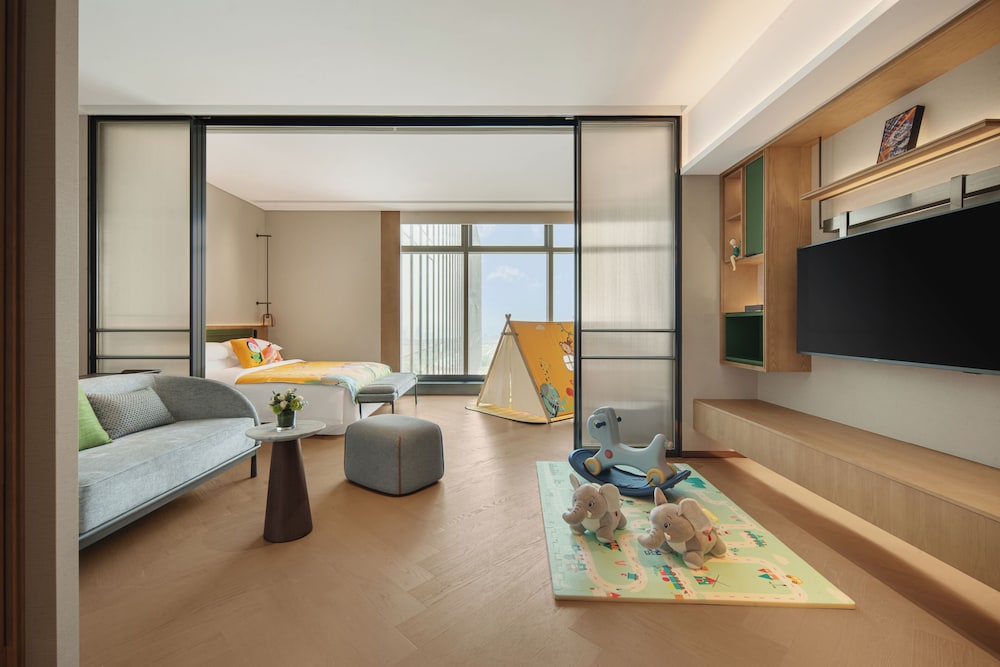 Habitat Family Suite