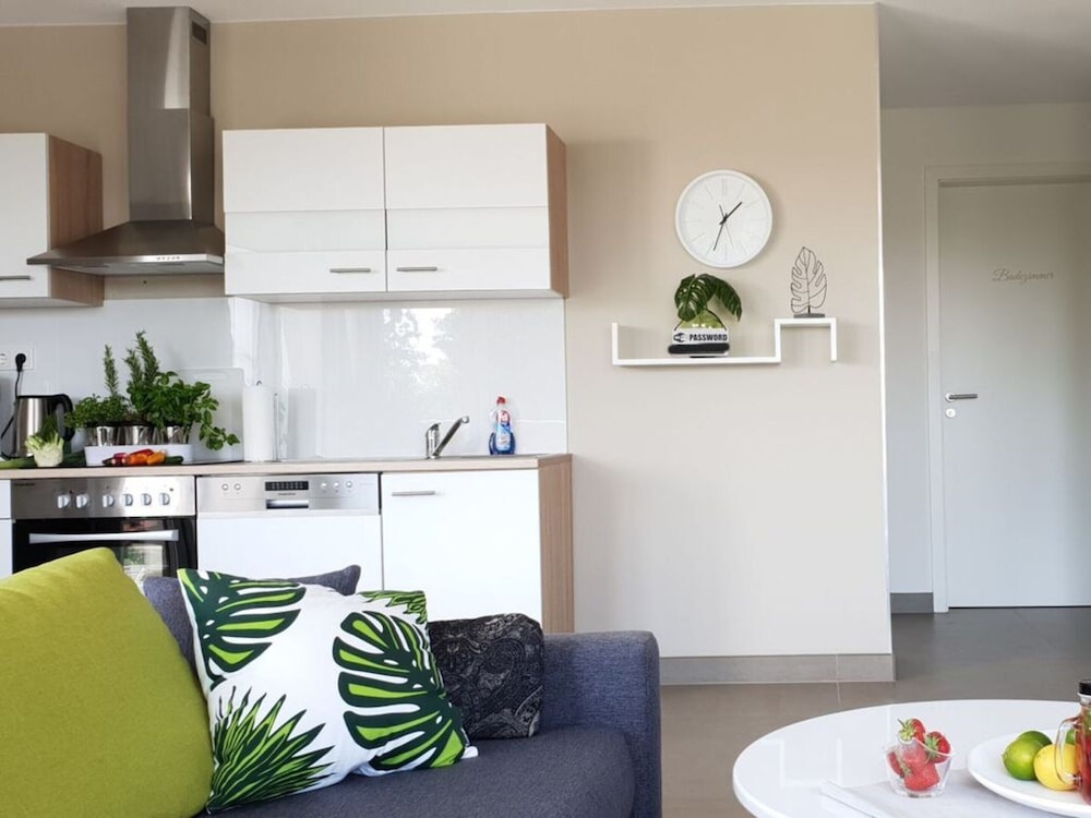 Apartment photo 2