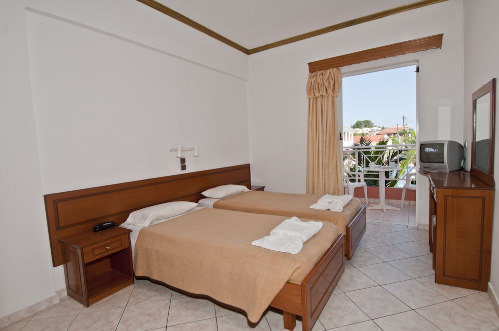 Family Apartment, 2 Bedrooms photo 1