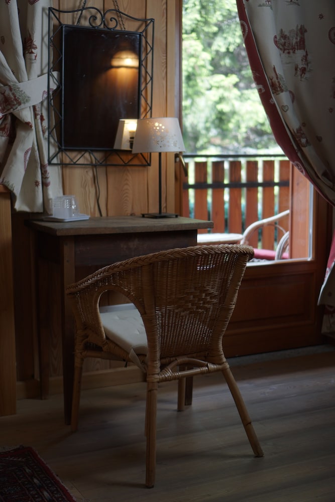 Suite, Balcony, Garden Area