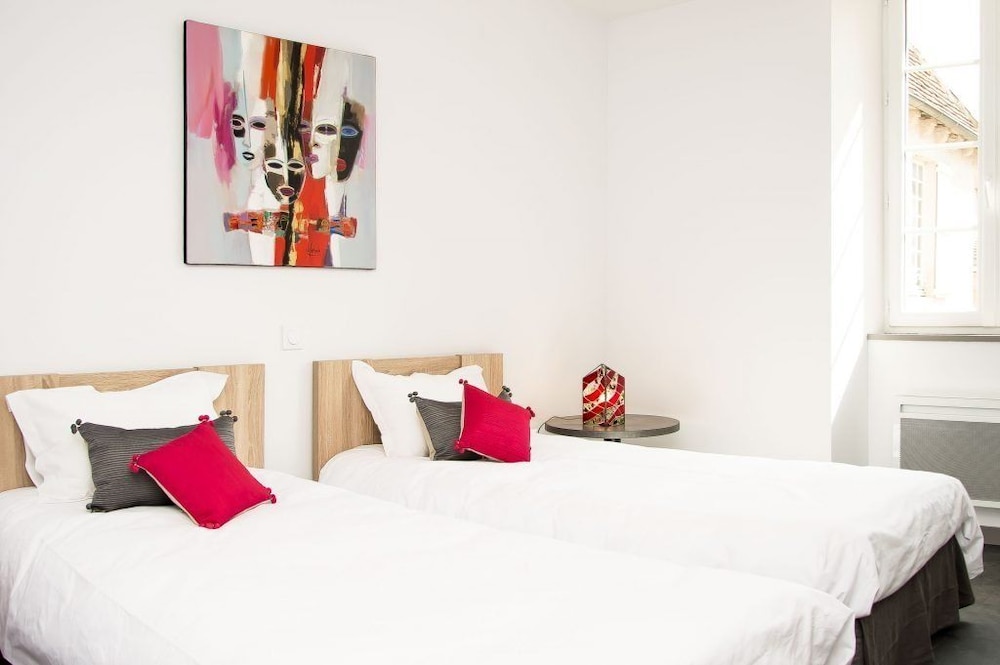 Suite, 2 Bedrooms (St Martial) photo 3