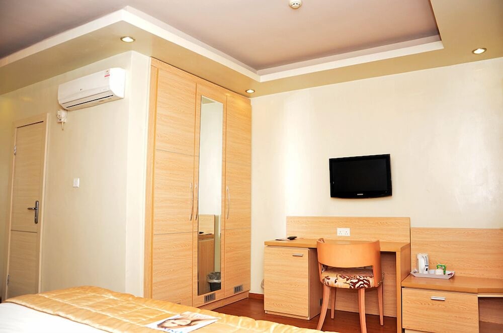 Royal Room photo 3