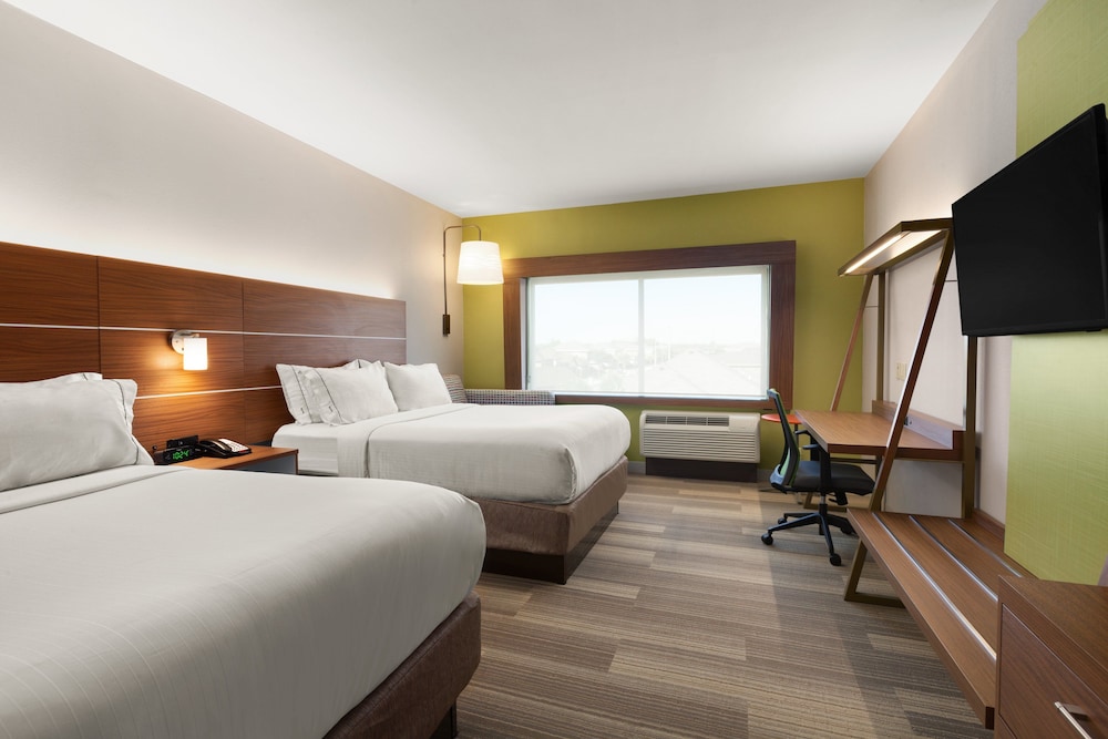 Suite, Multiple Beds