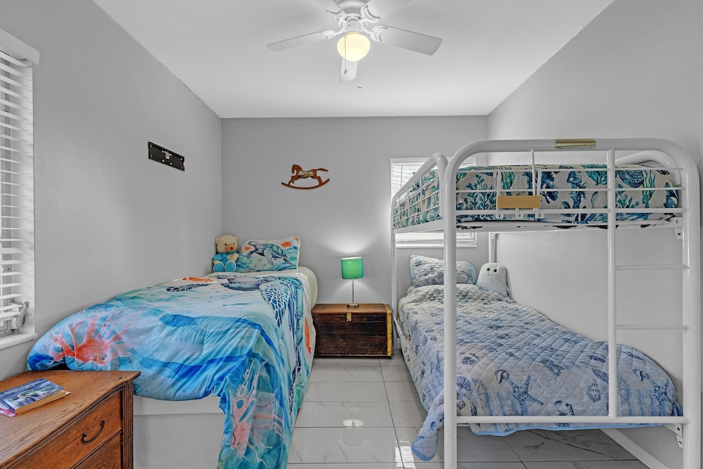 House, 3 Bedrooms photo 2