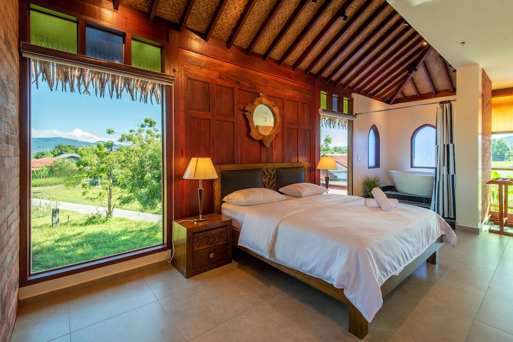 Royal Orchid Villa - Photo 42