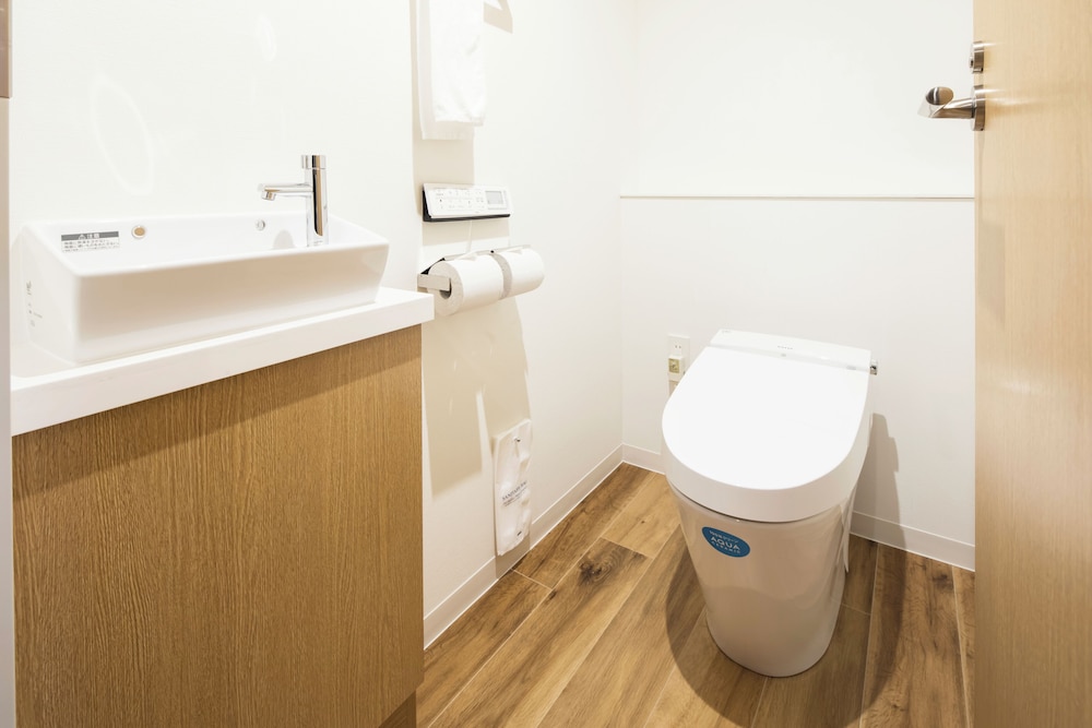 Grand Deluxe Fourth with Extra Bed, Non Smoking, No Cleaning Service photo 2