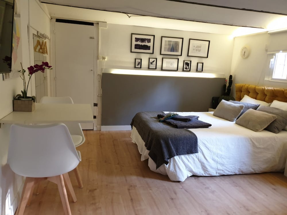 Studio, 1 Double Bed photo 2