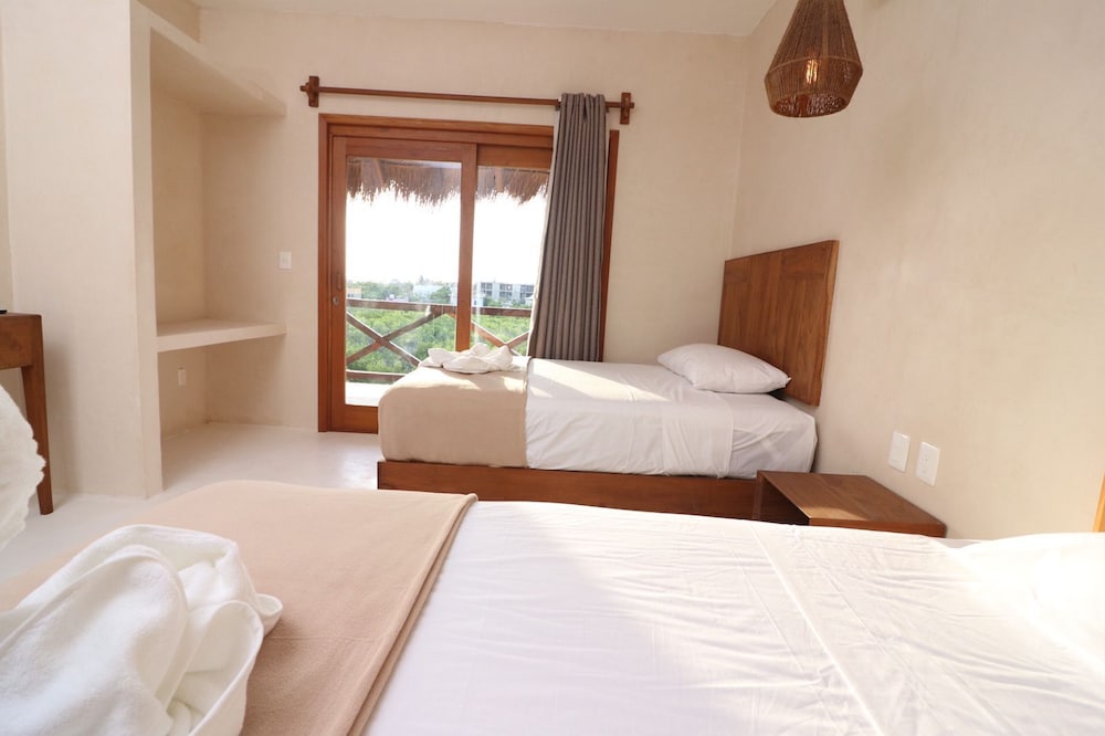 Deluxe Quadruple Room photo 3