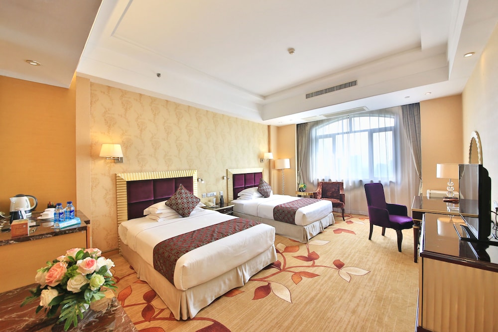 Deluxe Twin Room, City View photo 1