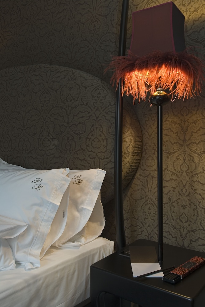 Classic Room, 1 Queen Bed, Ground Floor photo 1