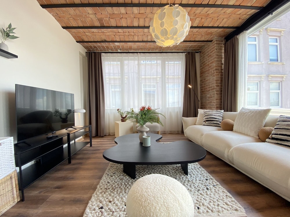 Apartment photo 3