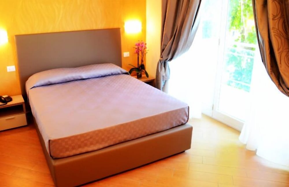 Single Room photo 1