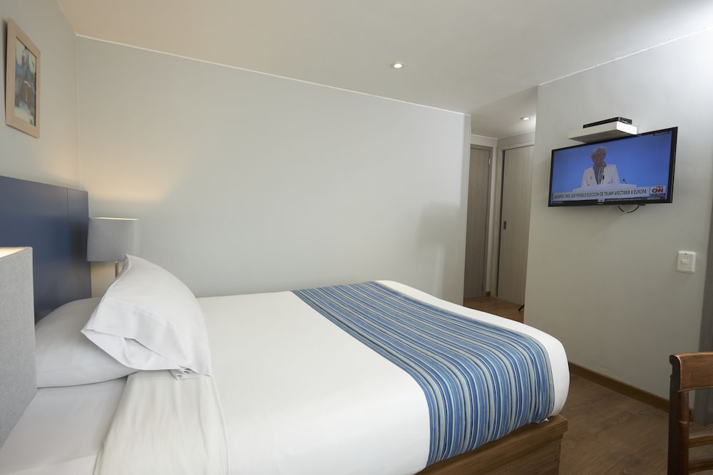 Standard Double Room - Photo 2
