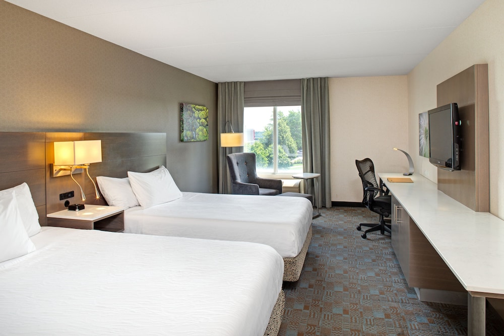 Room, 2 Queen Beds (Drinks & Snacks) - Photo 2