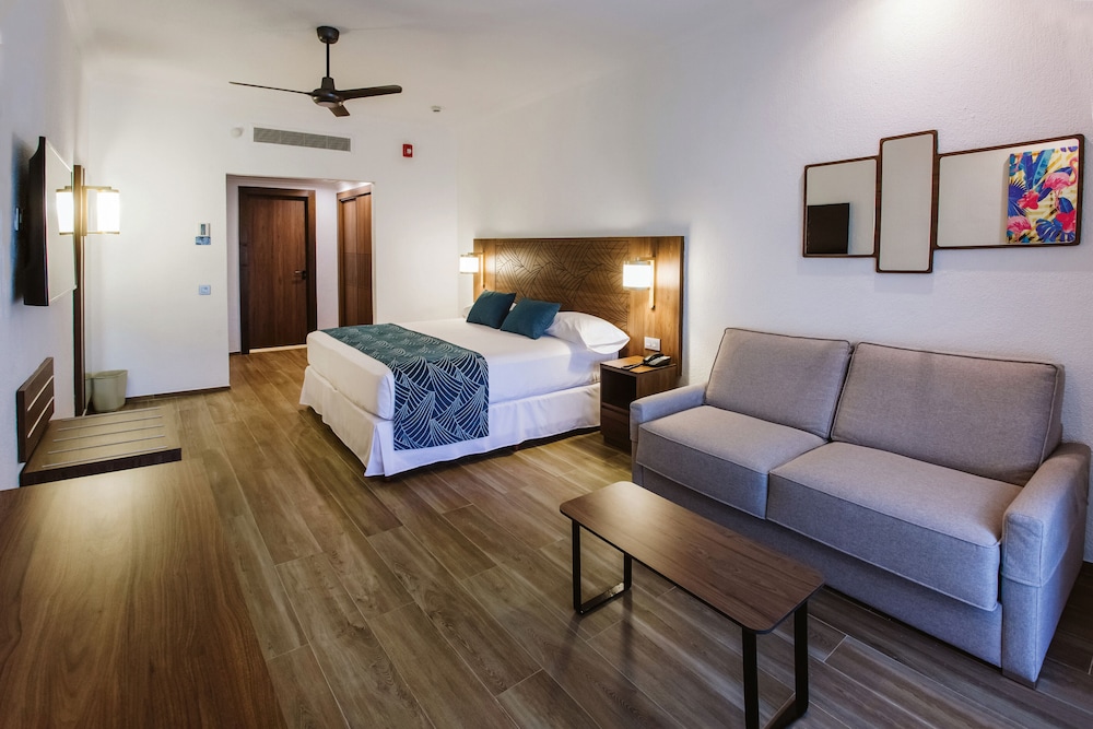 Double Room, Partial Ocean View (C) photo 2