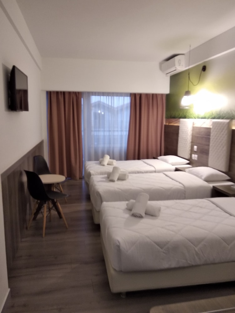 Triple Room - Photo 6