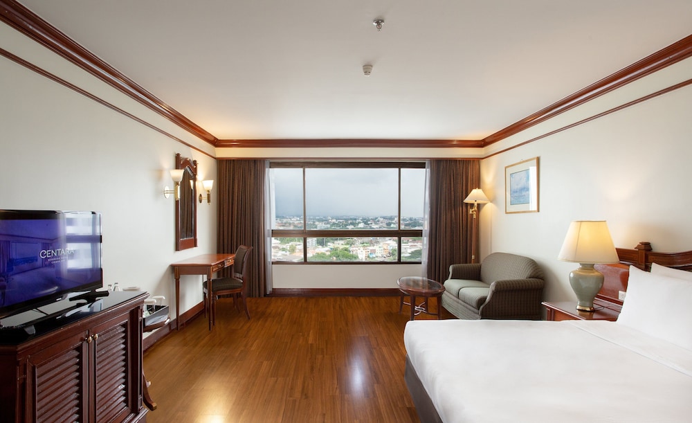 Superior Room, 1 King Bed - Photo 1