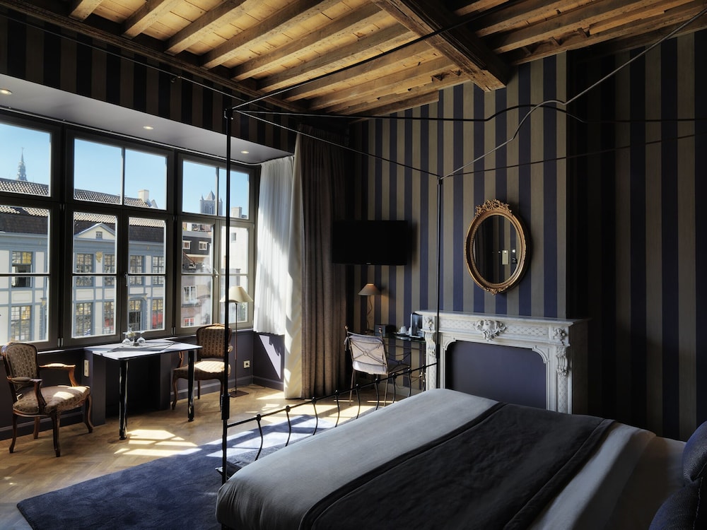 Exceptional Double with View - Photo 15
