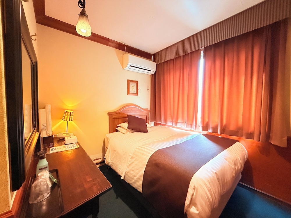 Single Room, Smoking photo 2