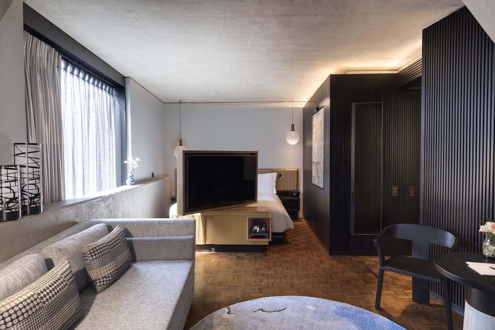 Suite (Utage Suite)