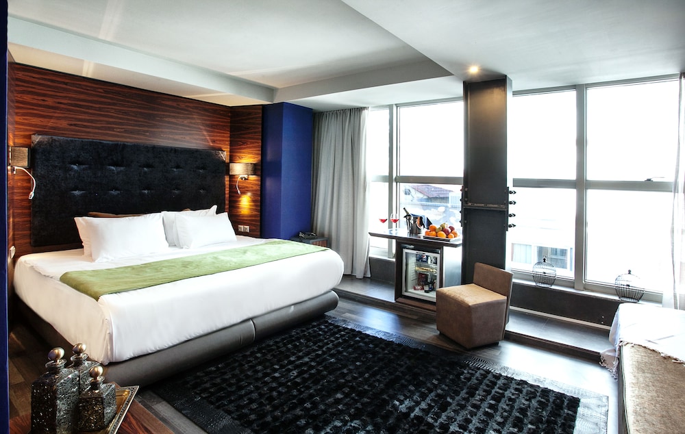 Suite, City View (Pearl)