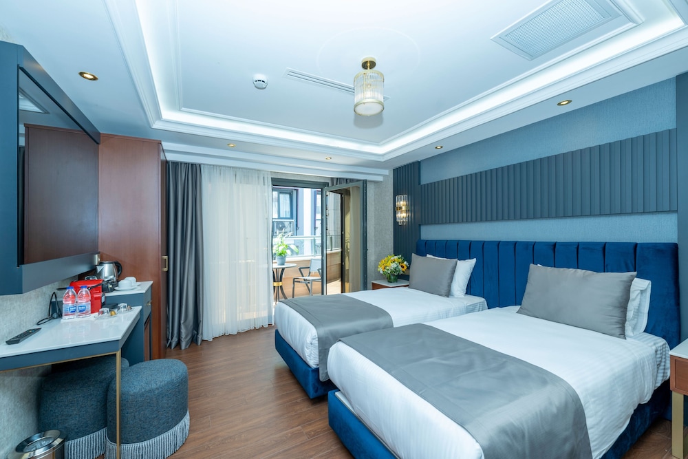 Luxury Double or Twin Room, Terrace photo 1