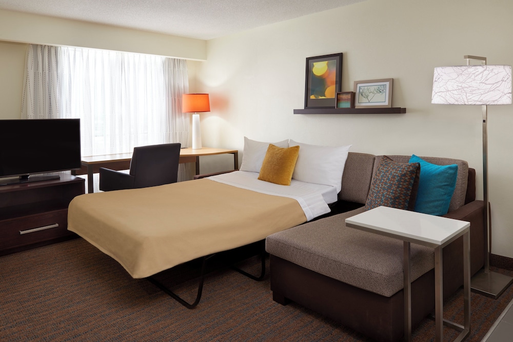Suite, 1 Bedroom thumbnail 5