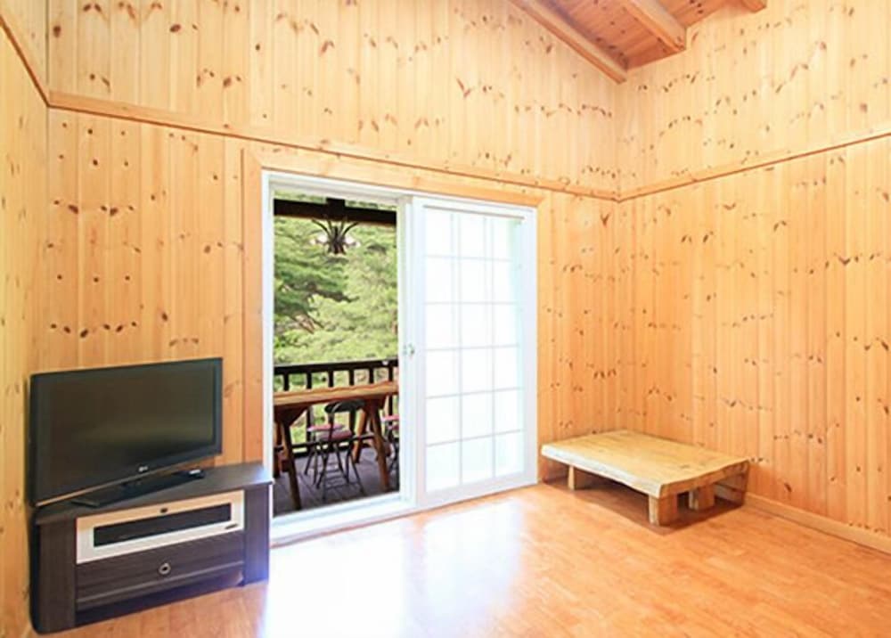 Room (Mae Hwa 1) photo 1