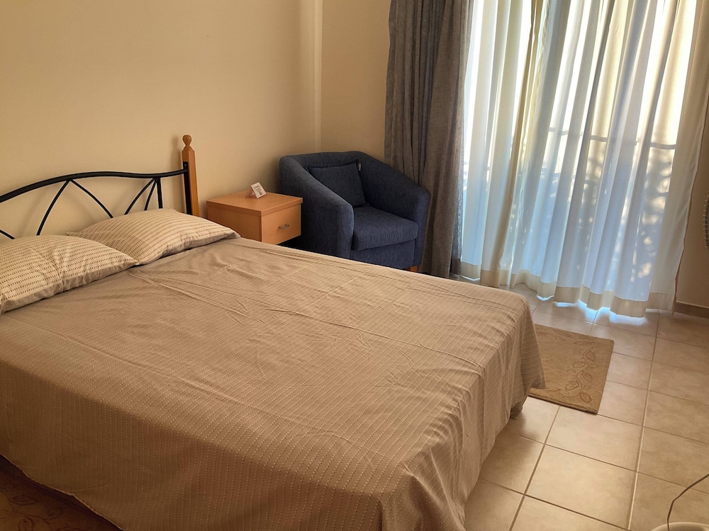 Apartment photo 1