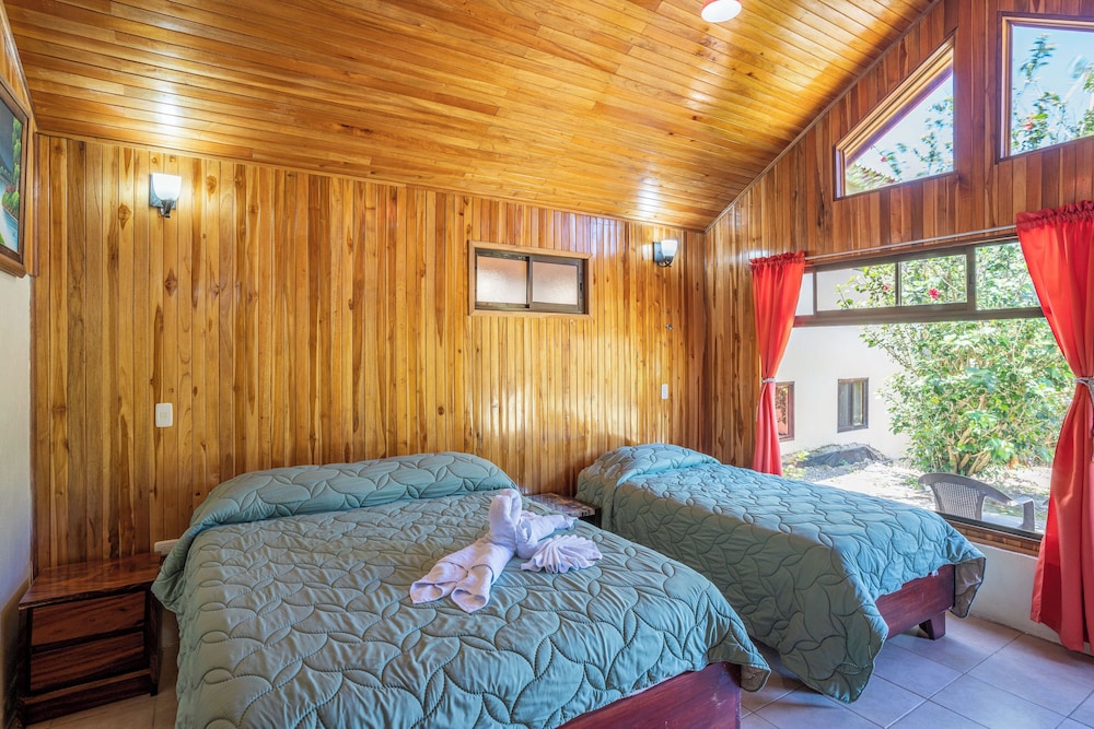 Deluxe Cabin photo 2