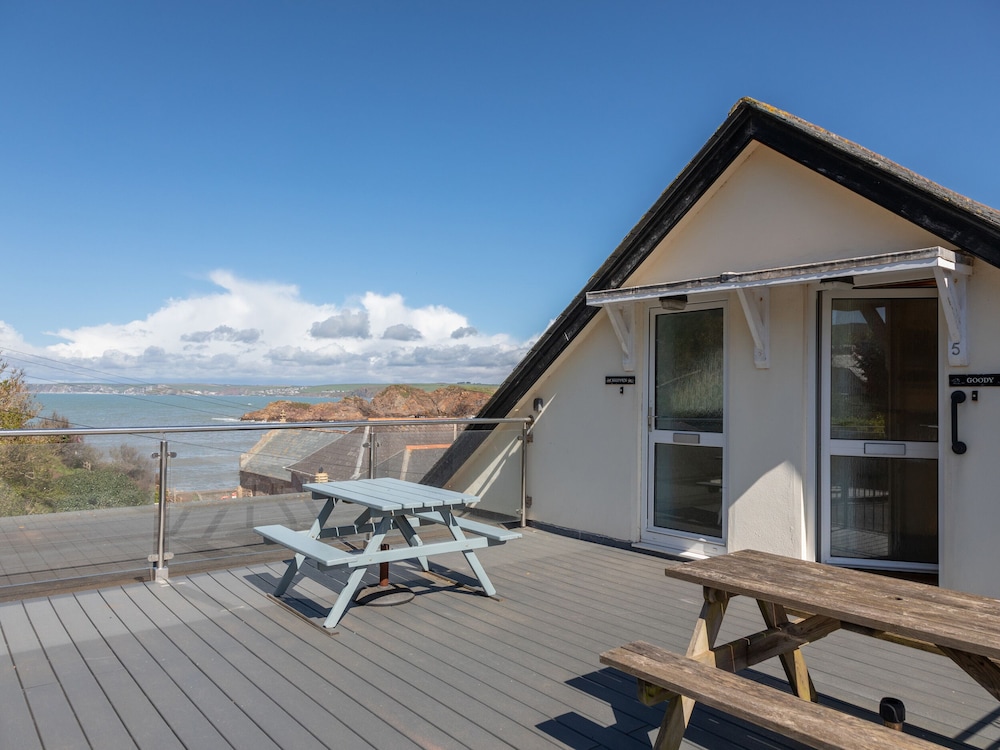Cottage photo 2