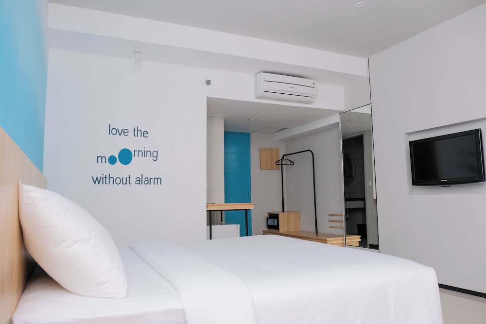 Superior Room Double Bed with Balcony - Photo 2