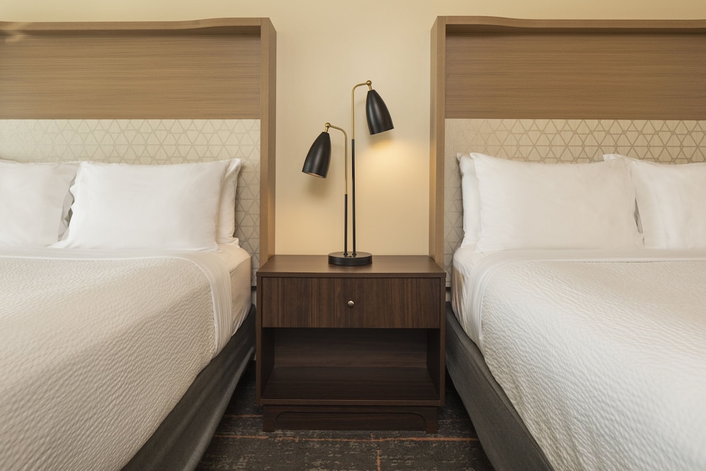 Suite, 2 Queen Beds (Additional Living Area) - Photo 6