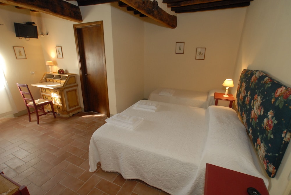 Club Triple Room photo 1