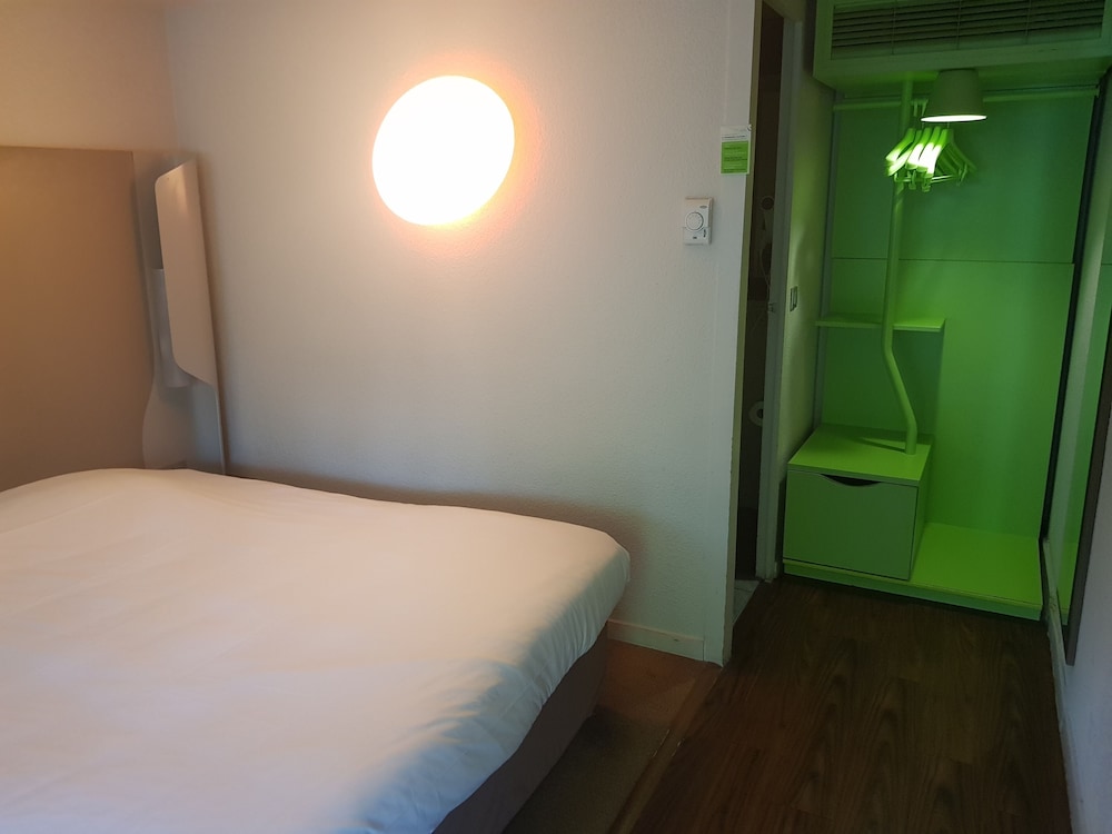 Standard Room, 1 Double Bed - Photo 5
