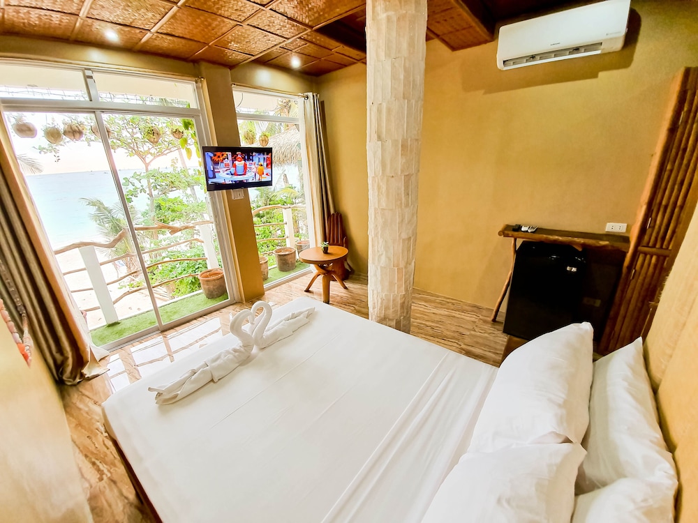 Deluxe Double Room, Ocean View photo 3