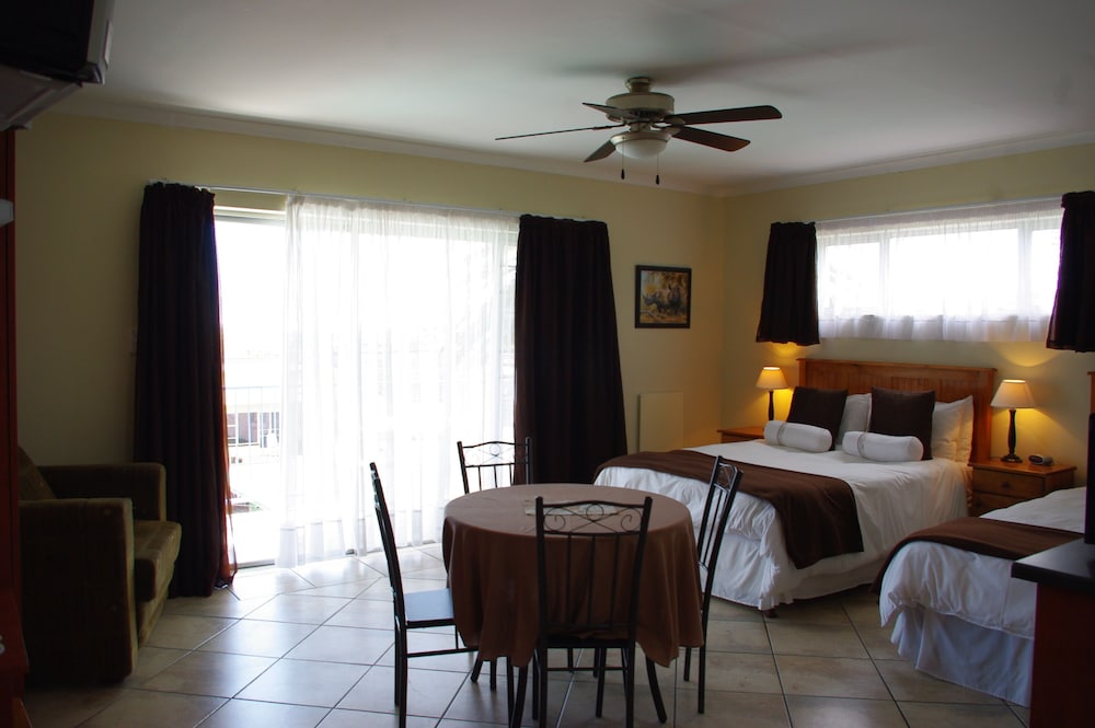Standard Double or Twin Room, Balcony photo 2