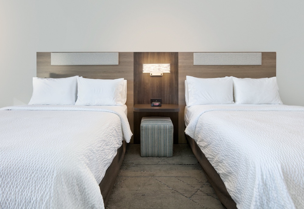 Suite, 2 Queen Beds (Additional Living Area) - Photo 3