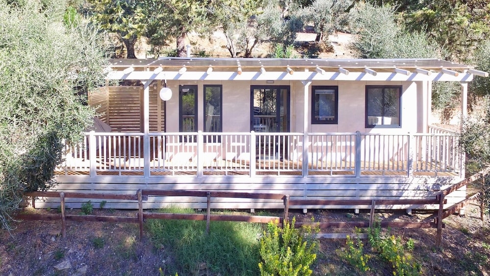 Deluxe Mobile Home
